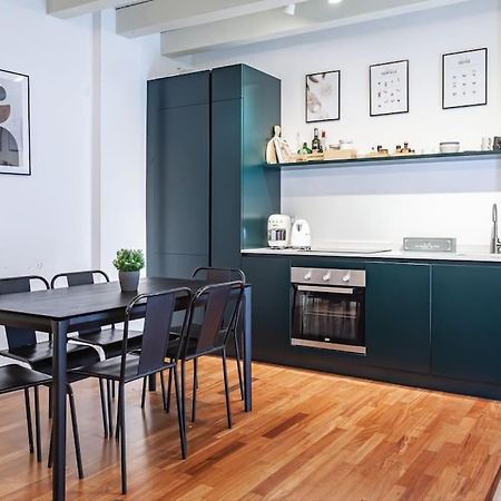 شقة Elegante Loft Su 2 Piani A 5 Minuti Da San Siro ميلان المظهر الخارجي الصورة