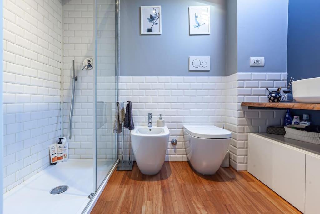شقة Elegante Loft Su 2 Piani A 5 Minuti Da San Siro ميلان المظهر الخارجي الصورة